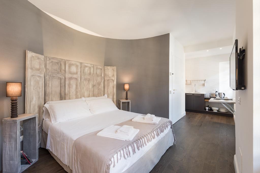Novella Goldoni Suite-by Concierge Appartement